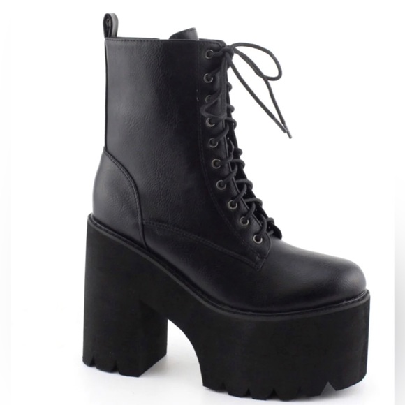 Size 8 Hope Lug Sole Lace-up Heel Combat Ankle Booties Nu Shuz Key West - Picture 2 of 6